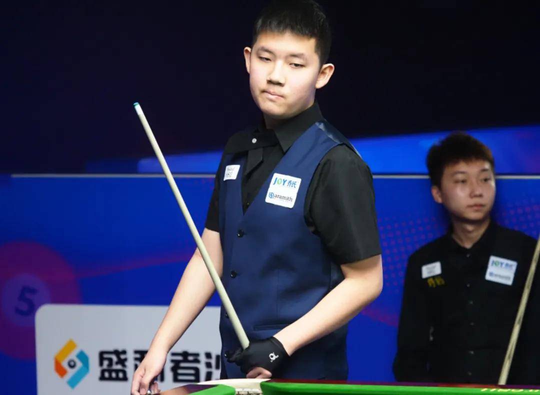 场上局势的 场上局势的